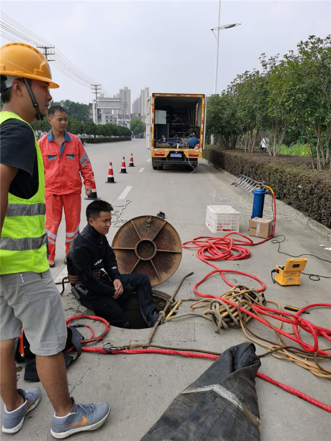 监利翻衬法管道修复技术主要工序